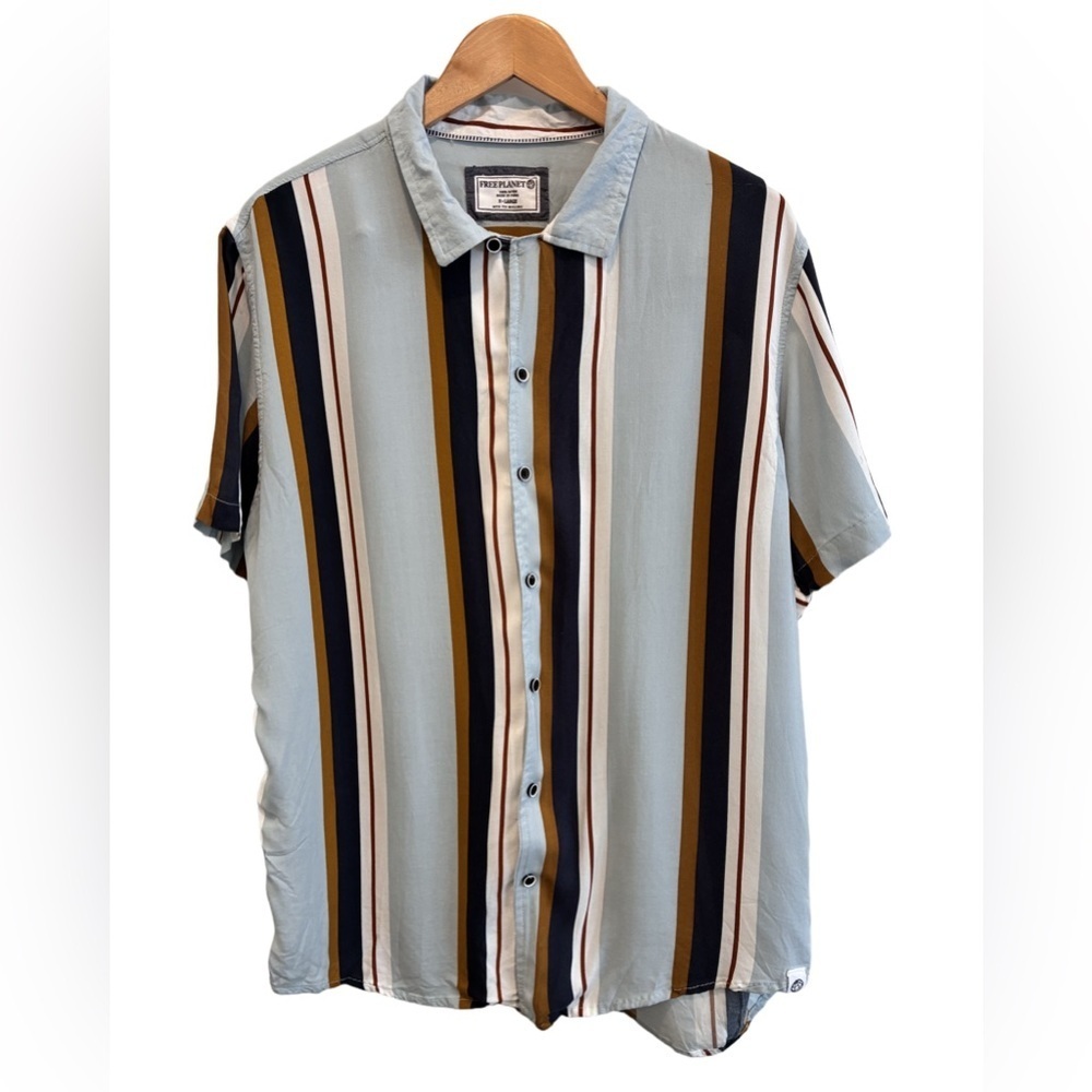 FREE PLANET. Men’s striped button down shirt XL